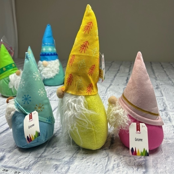 Christmas gnomes 3 beanbag gnomes - Picture 5 of 7